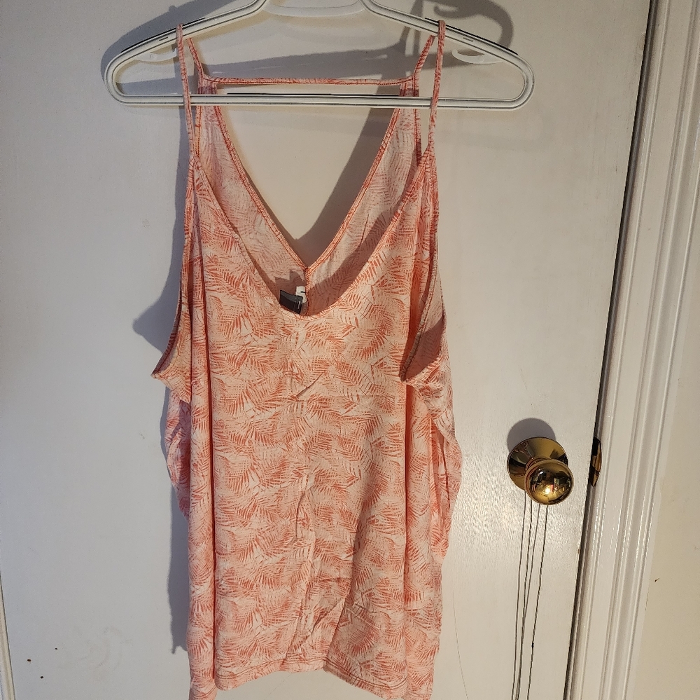Women's Old Navy peach tank top 2XL